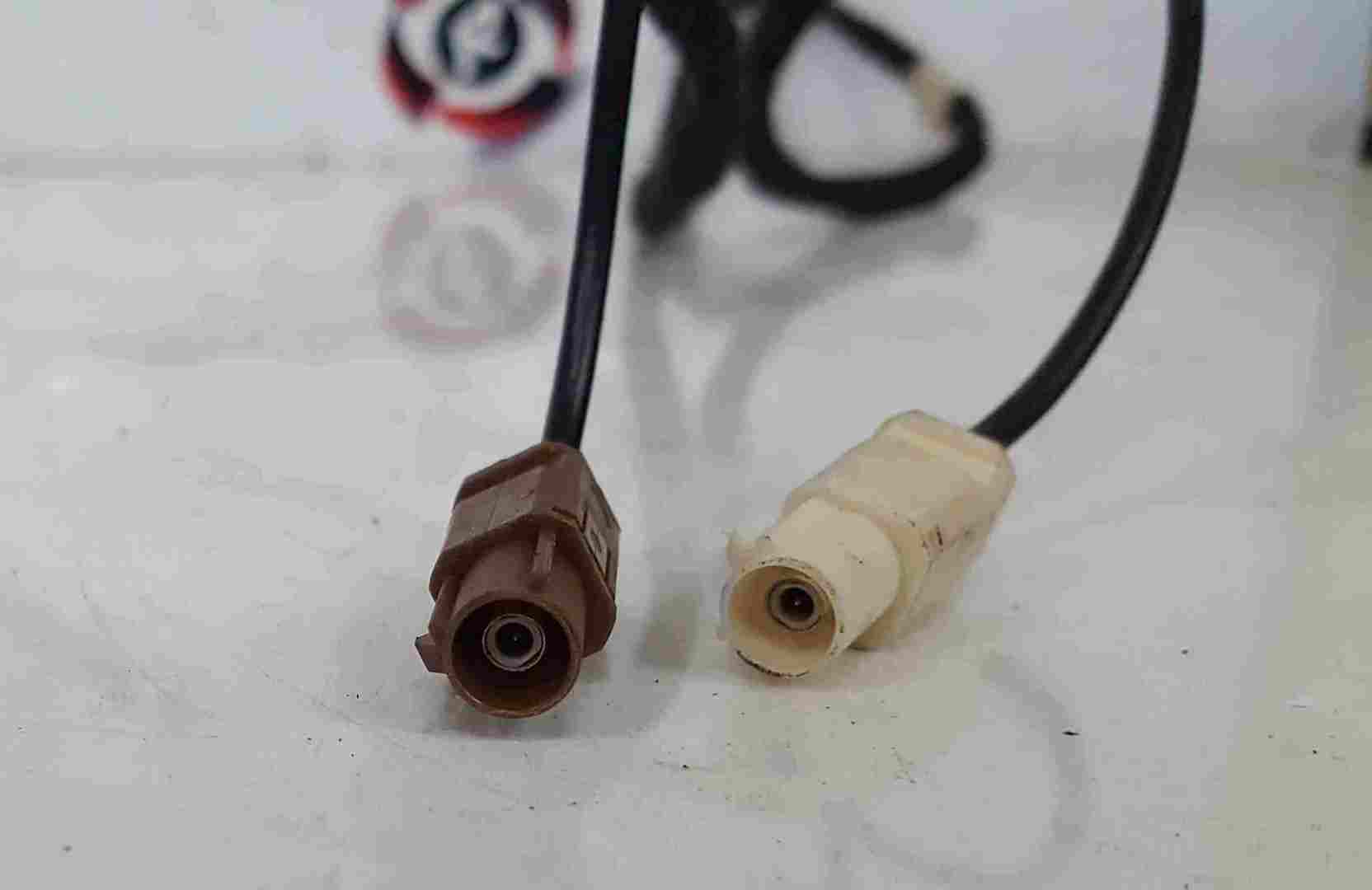 Renault Kadjar 2015-2021 Roof Aerial GPS