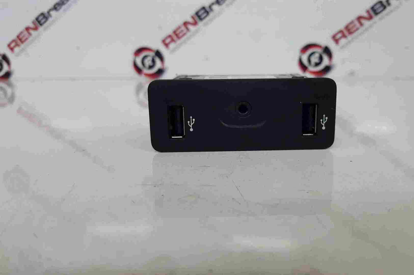 Thumb 3 Renault Kadjar 2015-2021 USB Ports AUX 280239853R