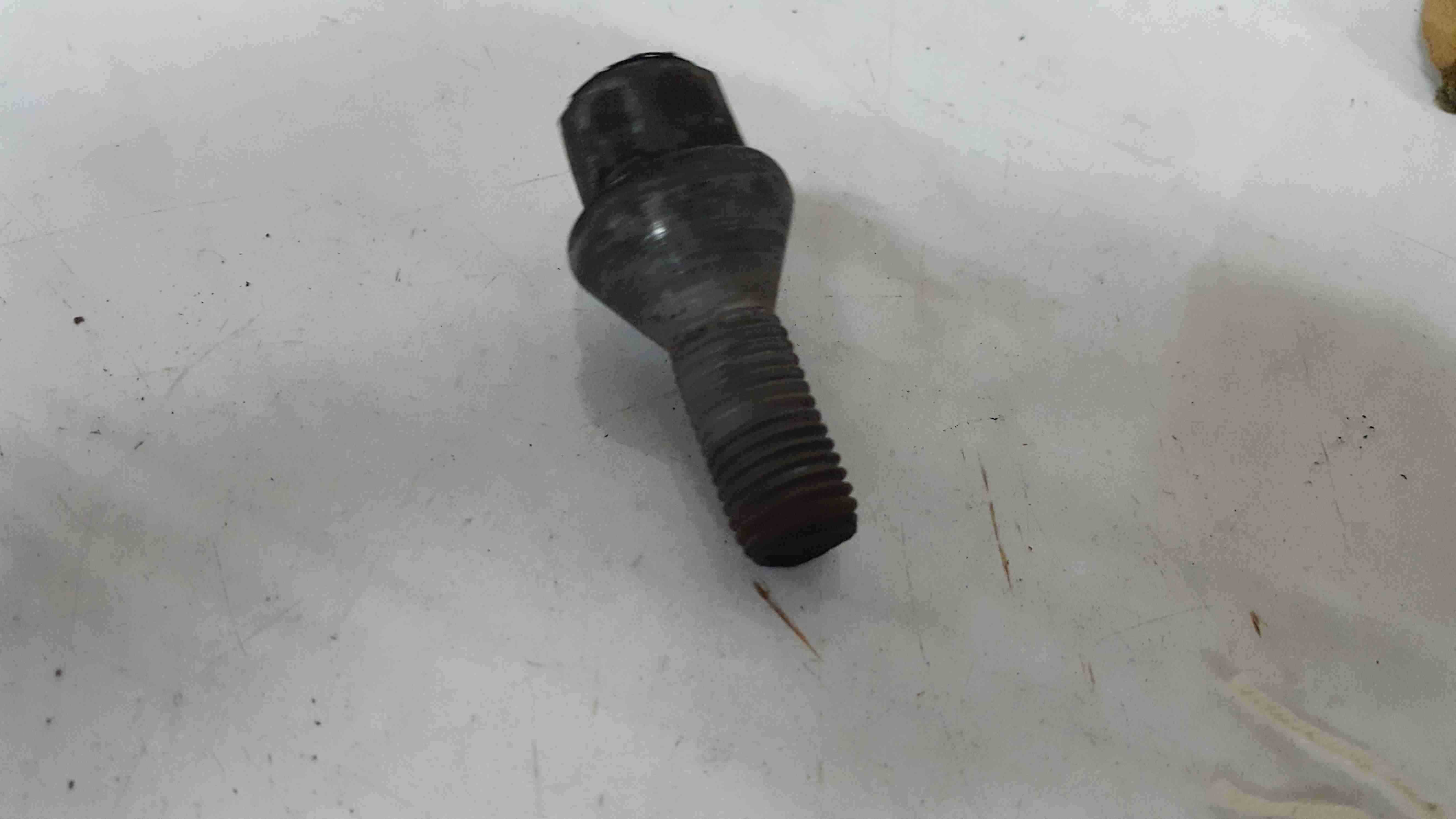 Renault Kadjar 2015-2021 Wheel Bolt Nut X1 17mm
