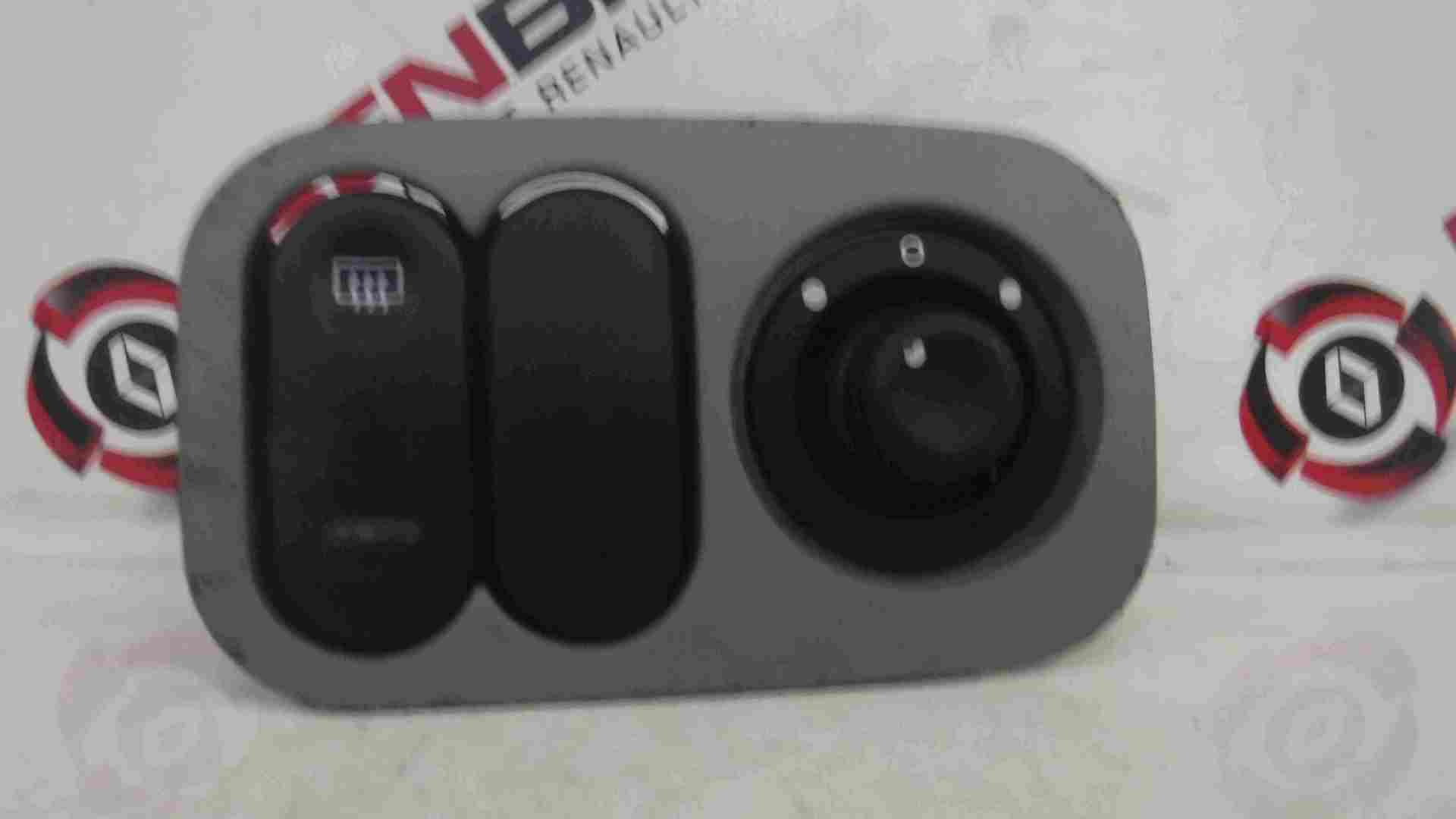 Renault Kangoo 2003-2007 Electic Wing Mirror Adjuster Switch Toggle
