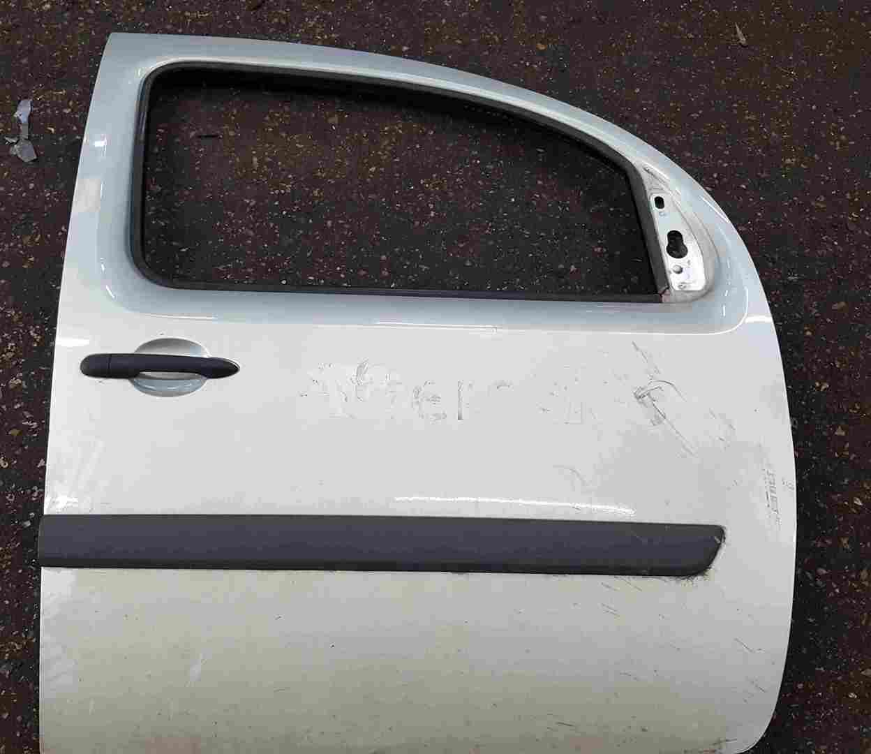 Thumb 3 Renault Kangoo 2007-2017 Drivers OSF Front Door Silver TEB64