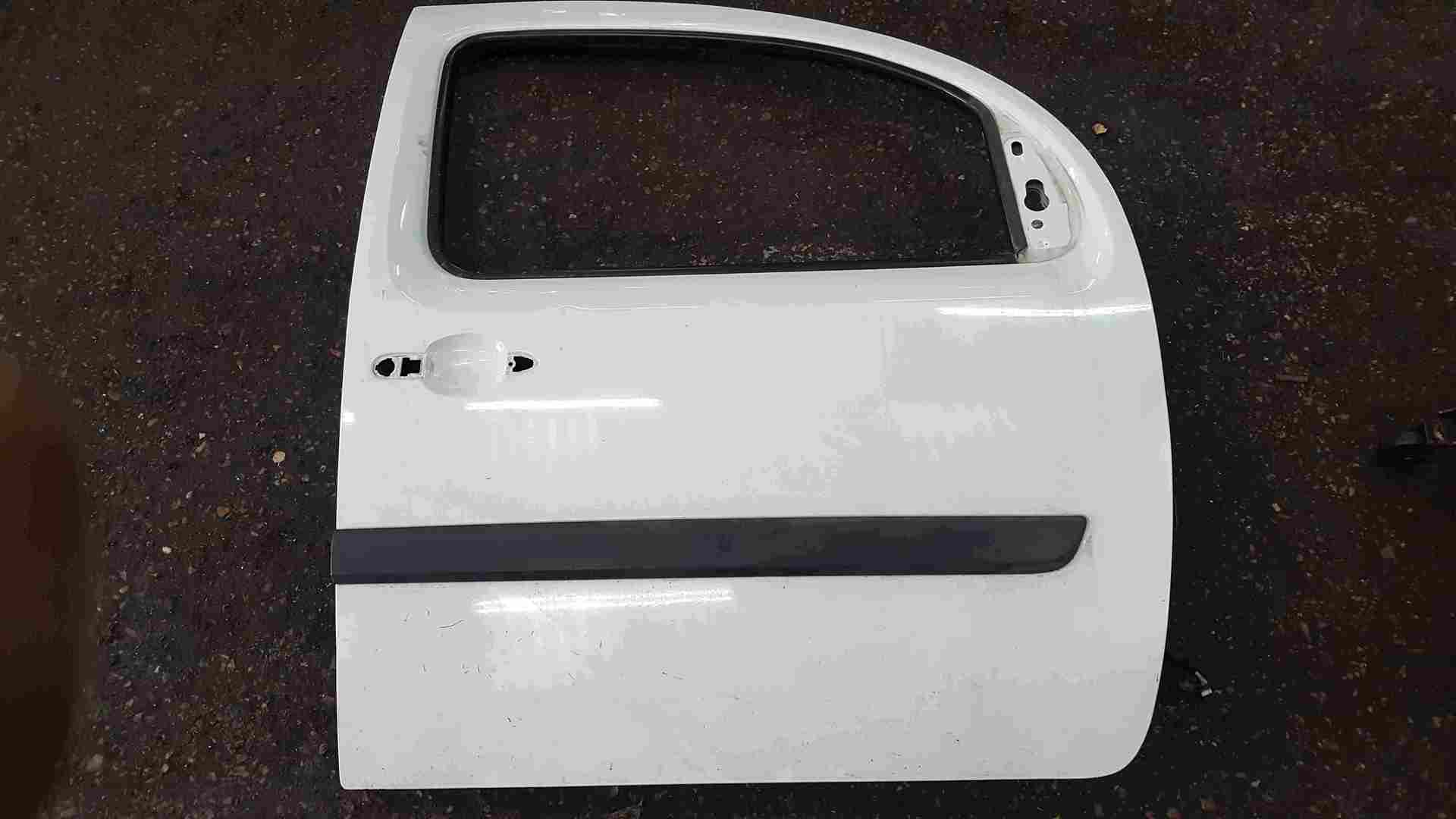 Thumb 4 Renault Kangoo 2007-2017 Drivers OSF Front Door White O389