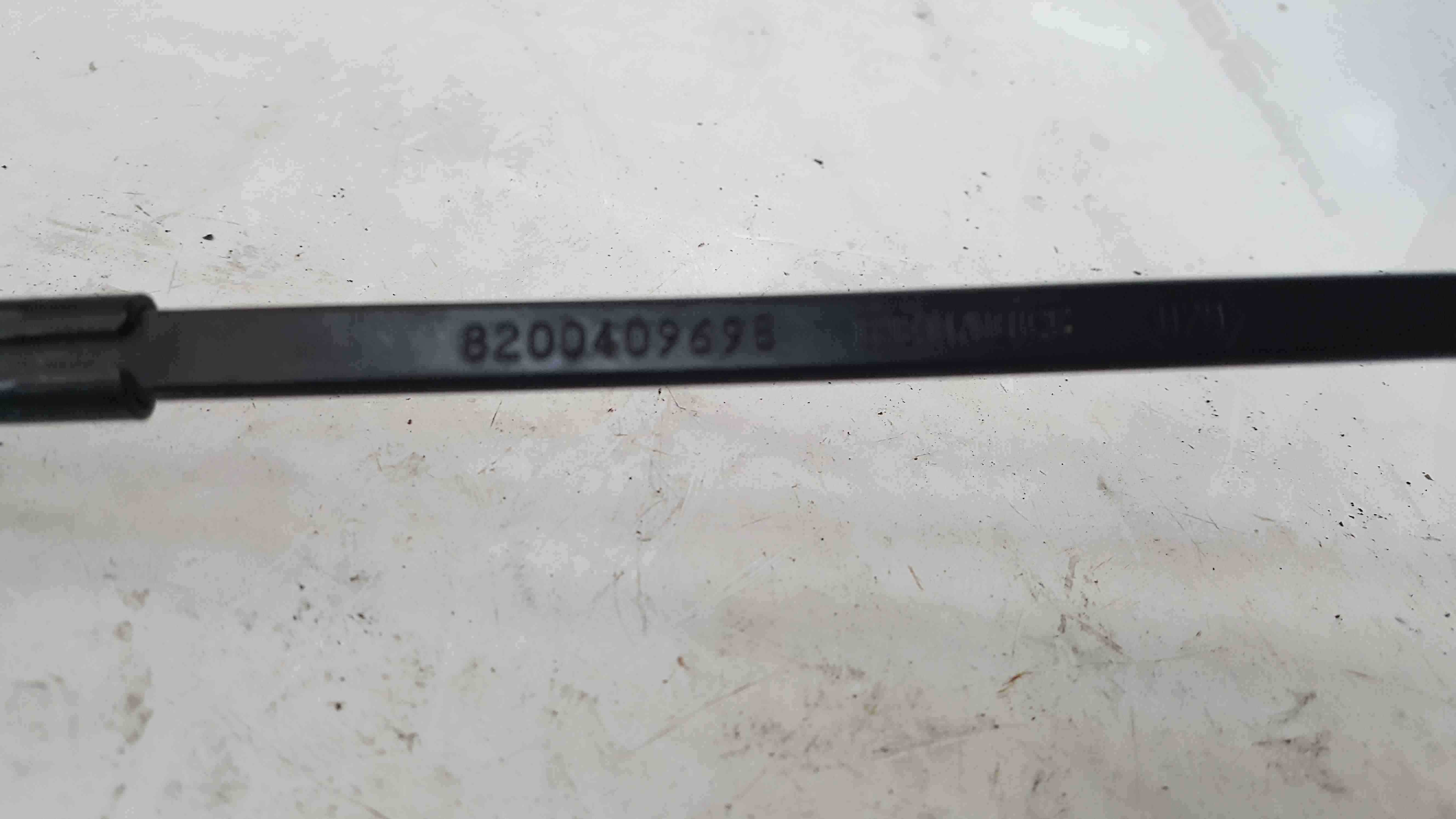 Renault Kangoo 2007-2017 Drivers OSF Windscreen Wiper Arm 8200409695 8200409699