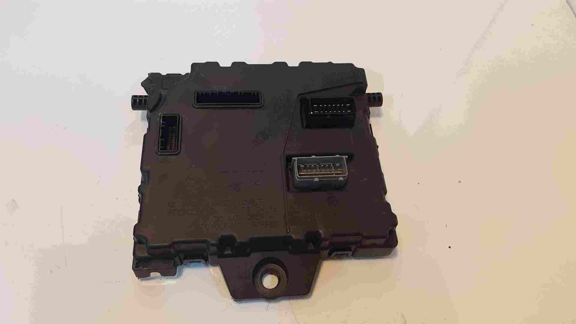 Renault Kangoo 2007-2017 UCH BCM Body Control Module 8201077406