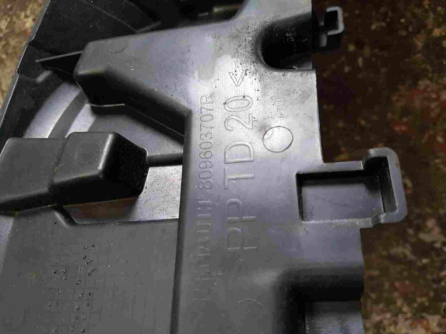 Thumb 6 Renault Kangoo MK2 2013-2017 Front TOP Grill 809603707r