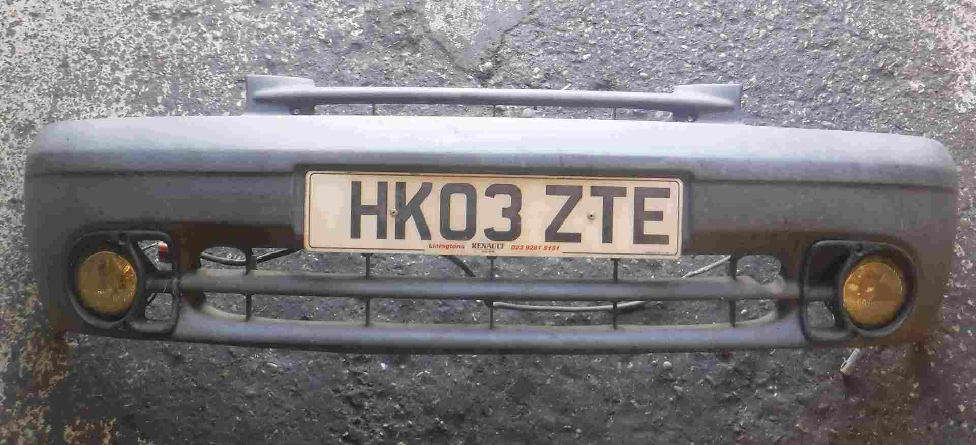 Renault Kangoo MPV 1997-2003 Front Bumper Plain Black Plastic