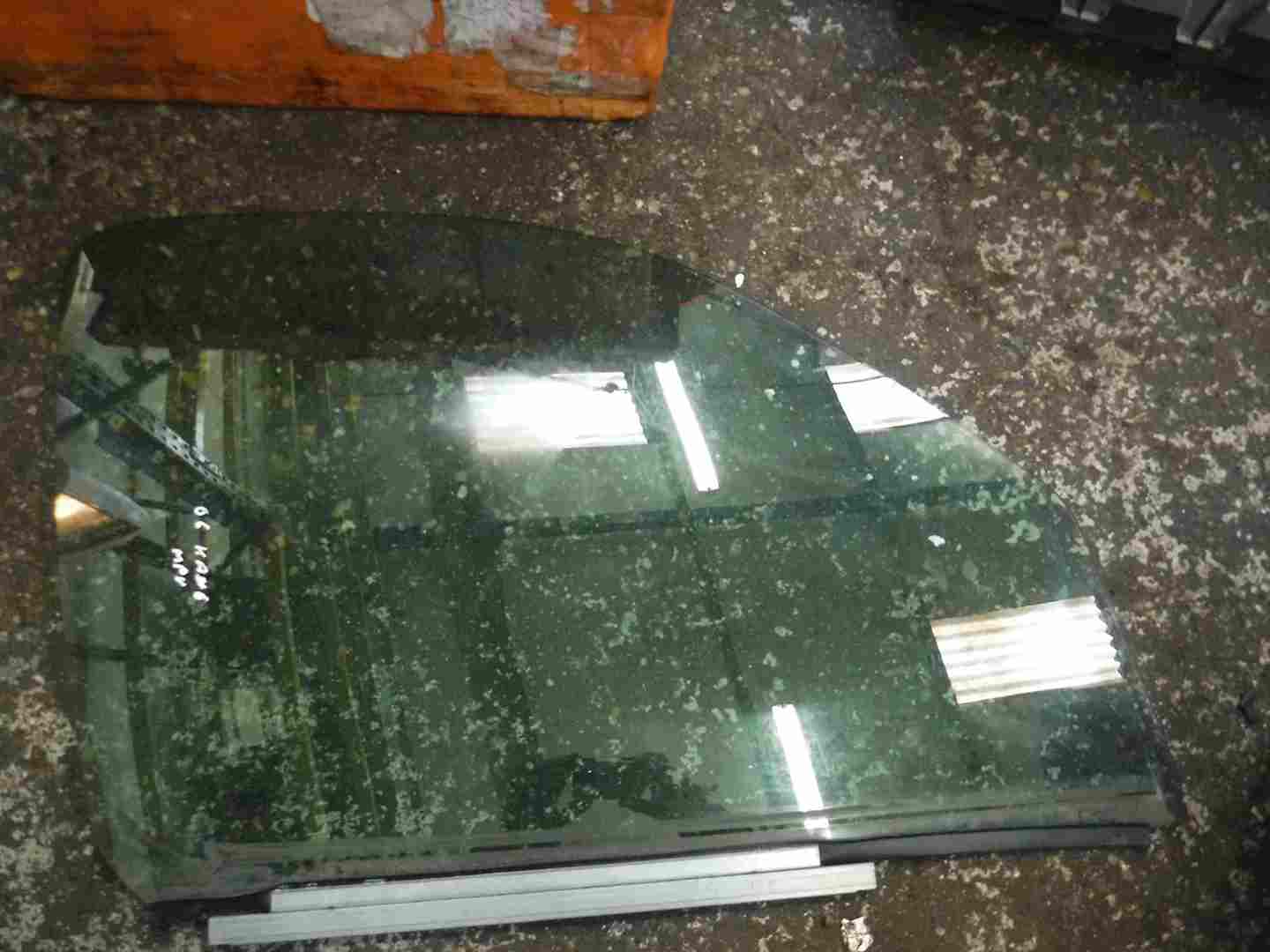 Renault Kangoo 2003-2007 Drivers OSF Front Door Window Glass