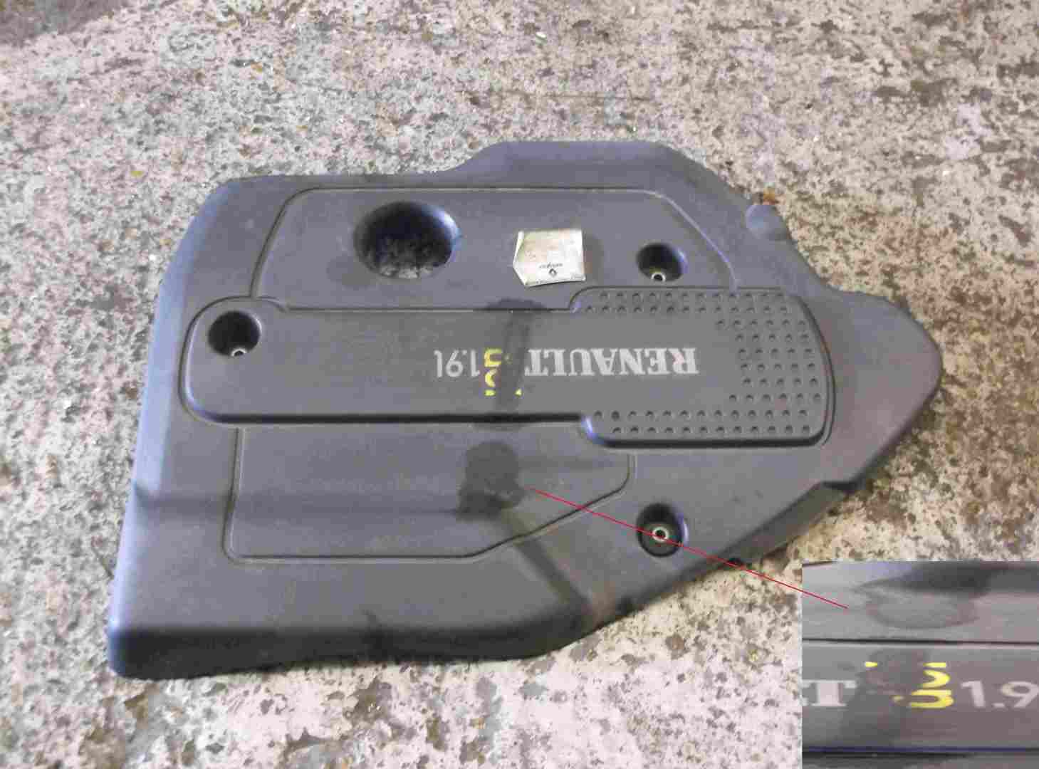 Renault Laguna 2001-2005 1.9 dCi Diesel Engine  Cover