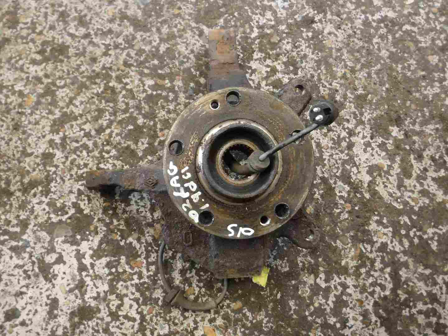 Renault Laguna 2001-2005 1.9 dCi Drivers OSF Front Wheel Hub + ABS Sensor