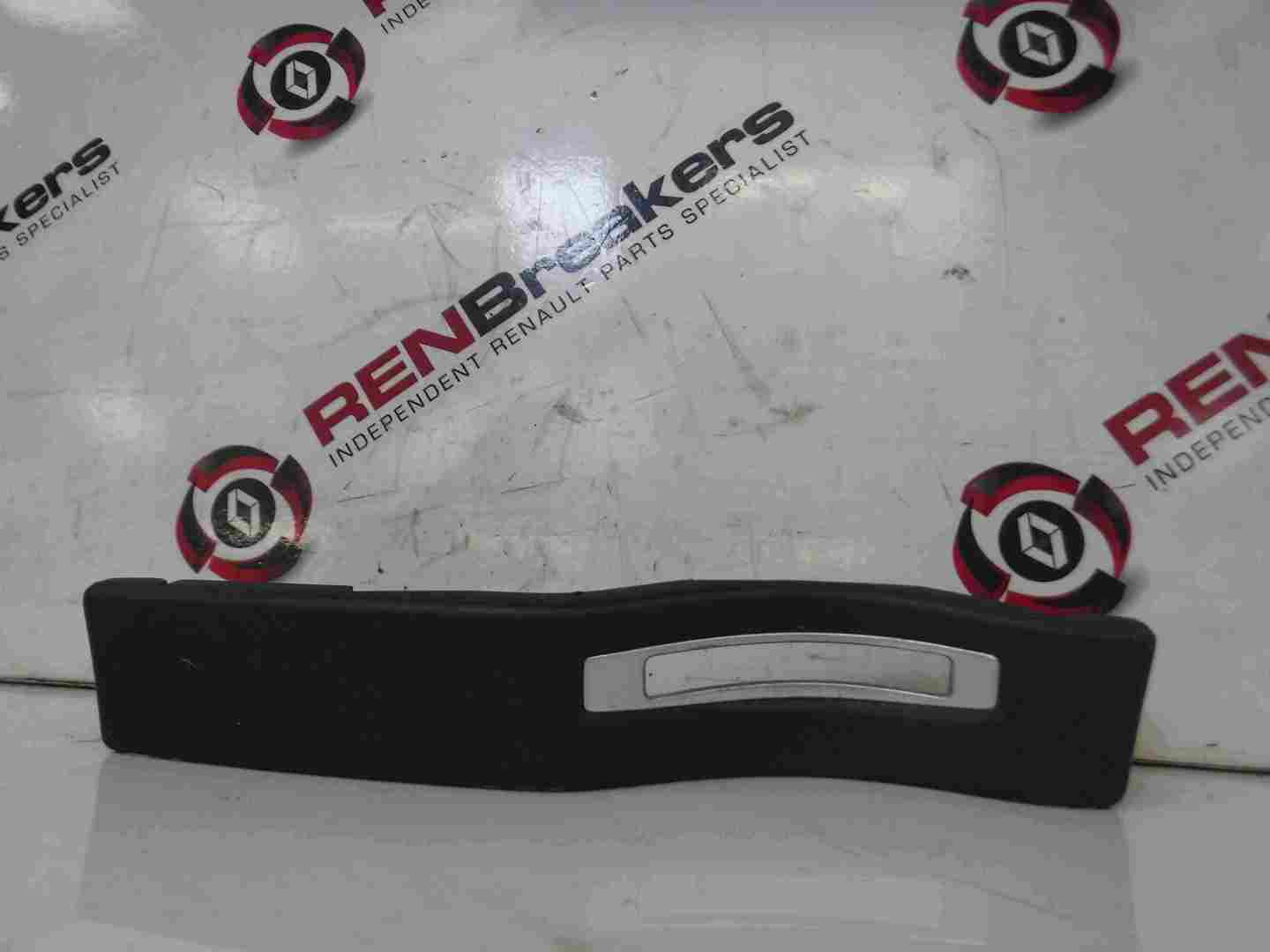 Renault Laguna 2001-2005 Key Card Reader Surround Plastic