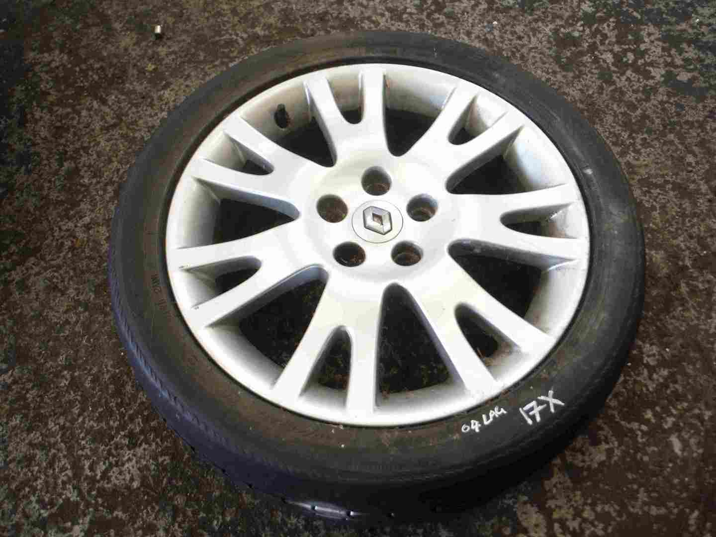 Renault Laguna 2001-2005 Silverstone Alloy Wheel 17inch 3/5