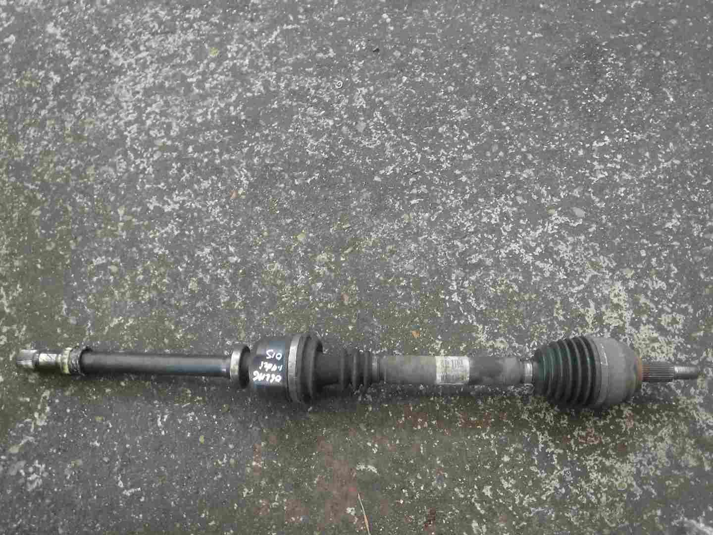 Renault Laguna 2005-2007 1.9 dCi Drivers OSF Front Driveshaft F9Q 758