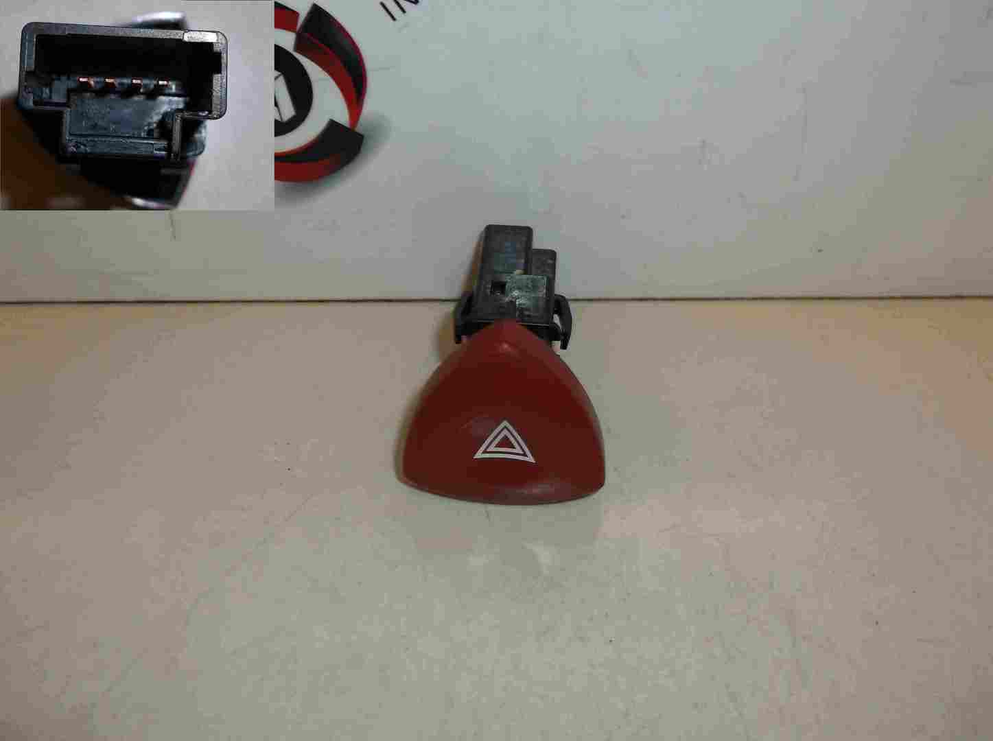 Renault Laguna 2005-2007 Hazard Warning Switch