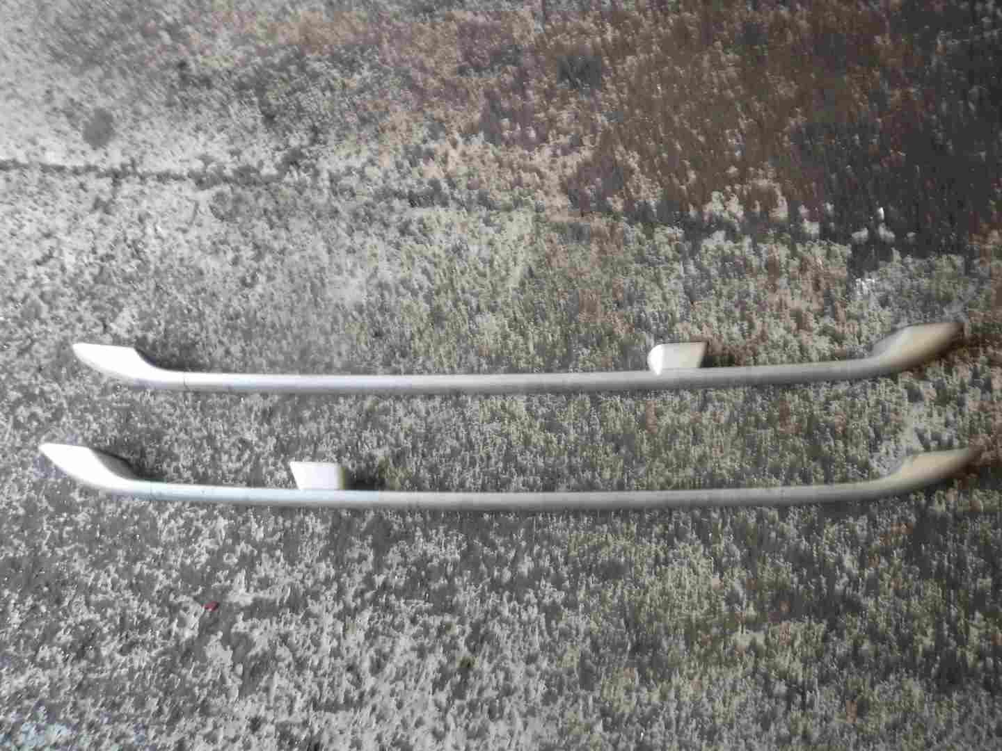 Renault Laguna Estate 2005-2007 Roof Rack Bars Silver