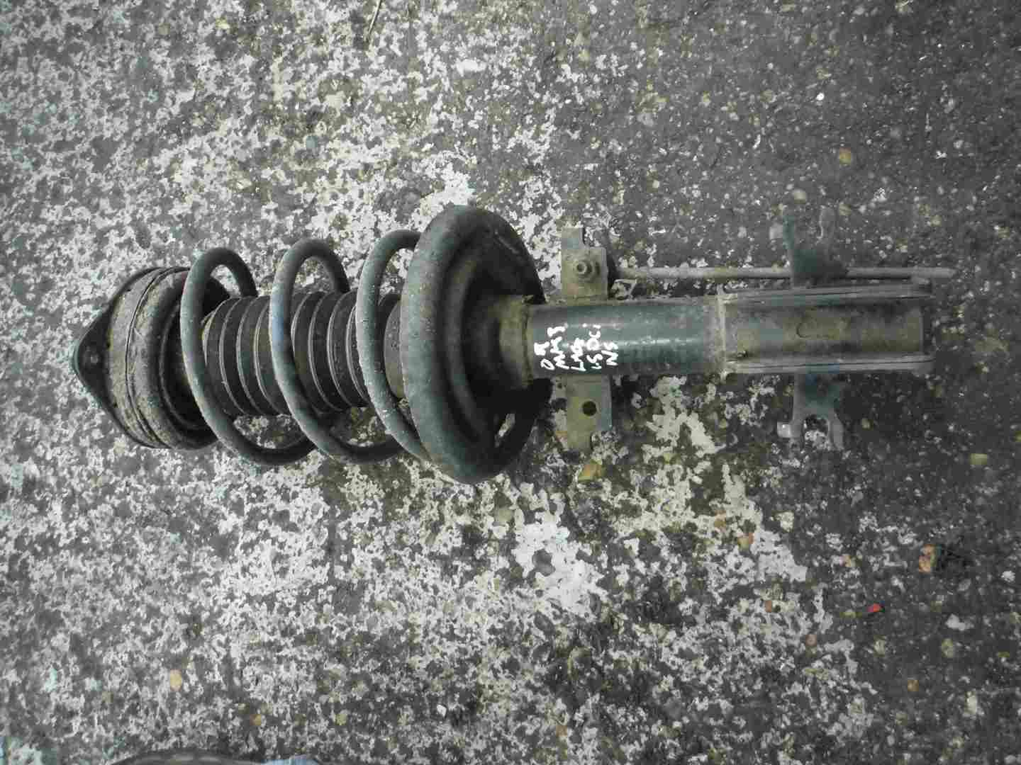 Renault Laguna Estate MK3 2007-2010 Passenger NSF Front Strut Leg Spring
