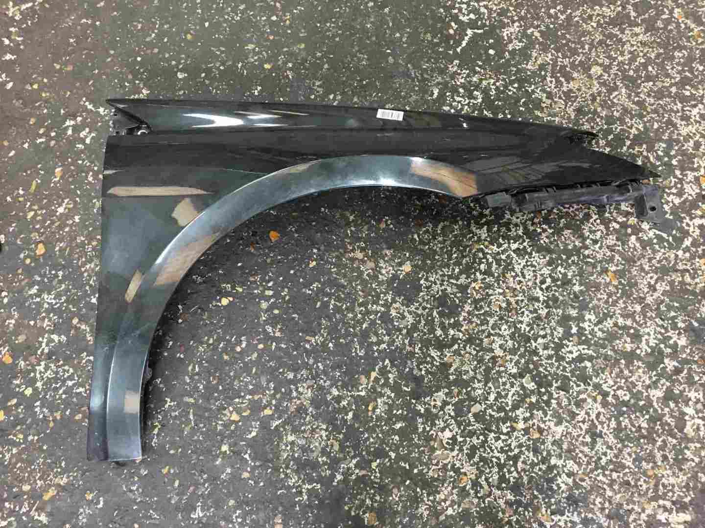 Renault Laguna Hatchback MK3 2007-2012 Drivers OS Wing Black 676