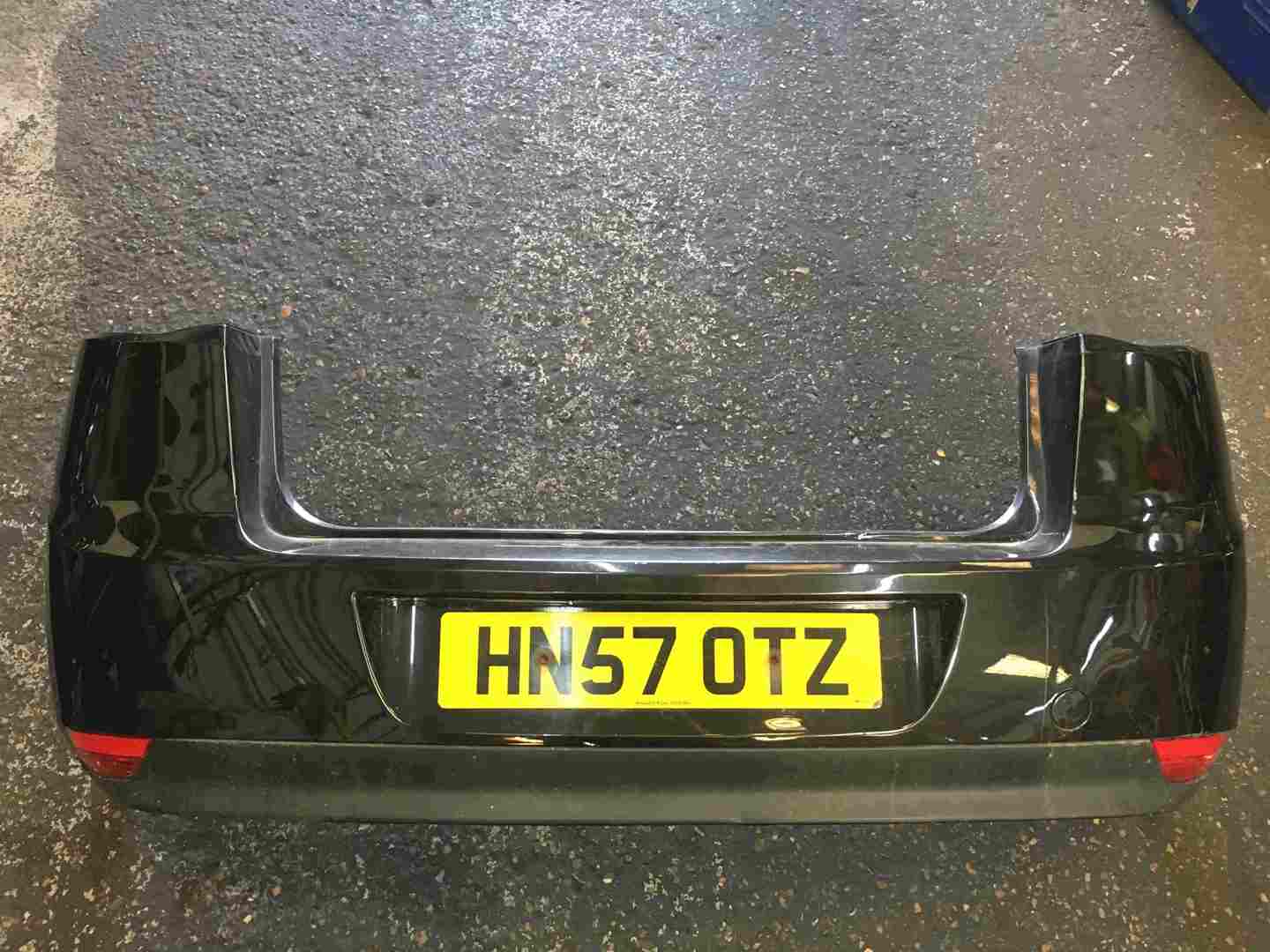 Renault Laguna Hatchback MK3 2007-2012 Rear Bumper Black 676