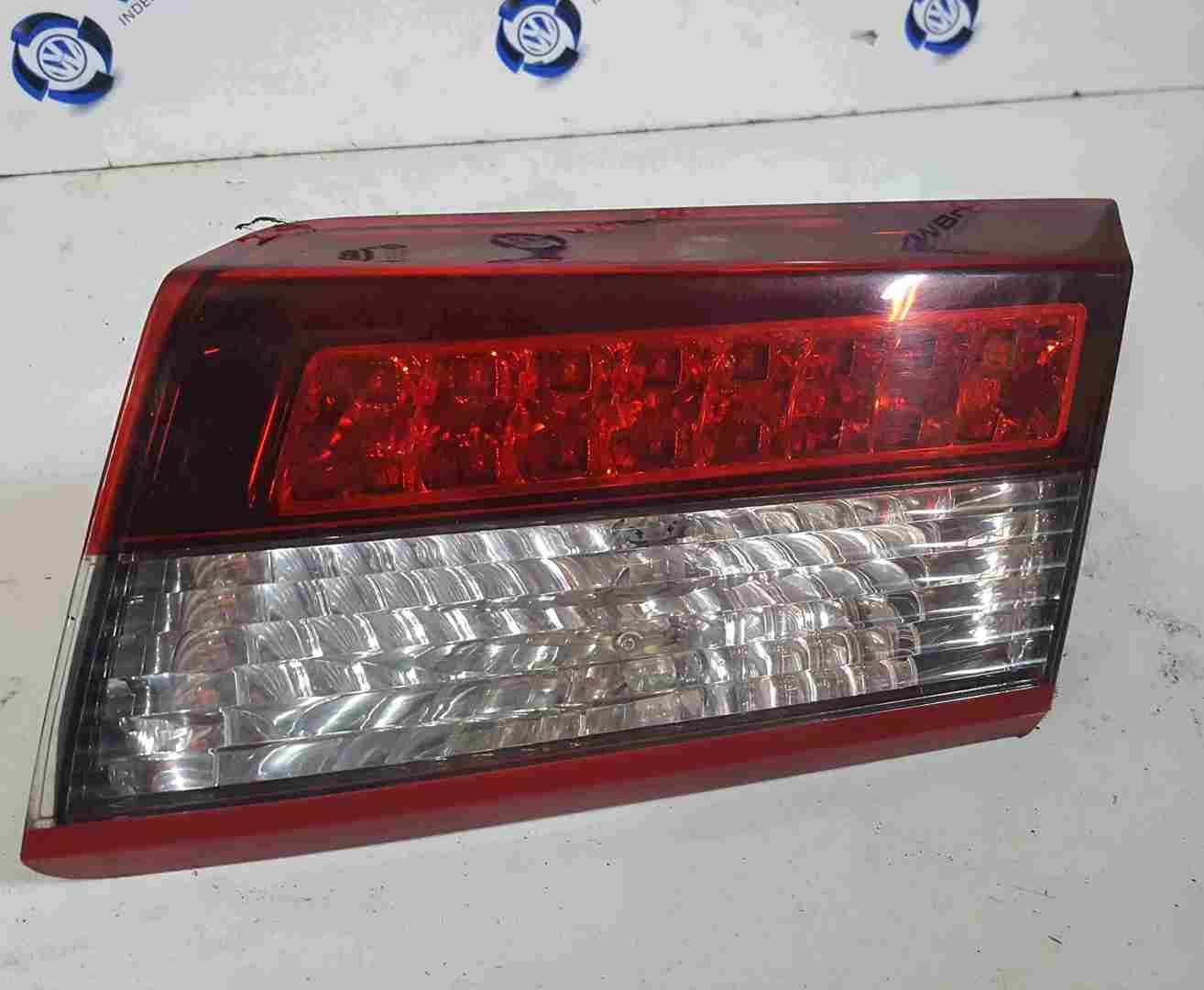Thumb 2 Renault Laguna MK3 2007-2012 Drivers OSR Rear Boot Light FACELIFT