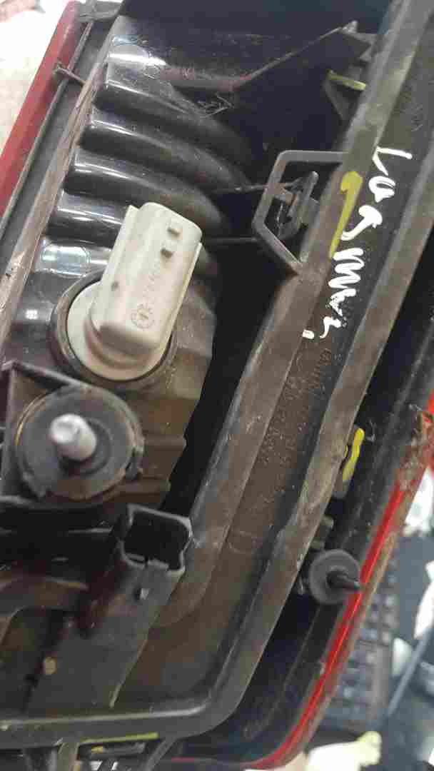 Renault Laguna MK3 2007-2012 Drivers OSR Rear Boot Light FACELIFT