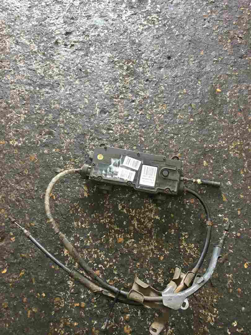 Renault Laguna MK3 2007-2012 Electronic Handbrake Motor + Cables 360100002N