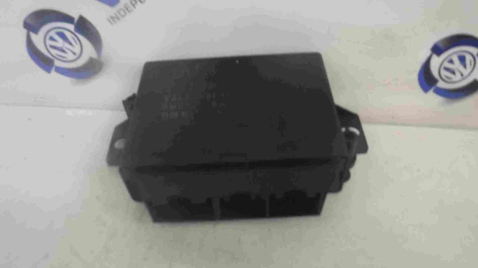 Renault Laguna MK3 2007-2012 Parking Control Module 259900079R
