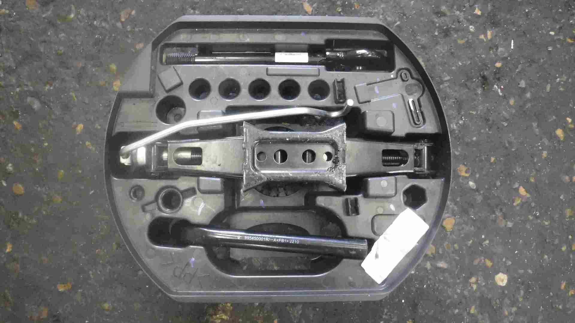 Renault Laguna MK3 2007-2012 Spare Wheel Jack Set Kit 995040007R