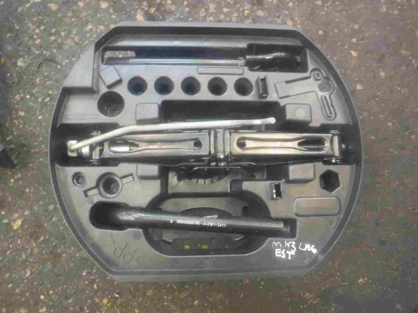 Renault Laguna MK3 2007-2012 Spare Wheel Jack Set