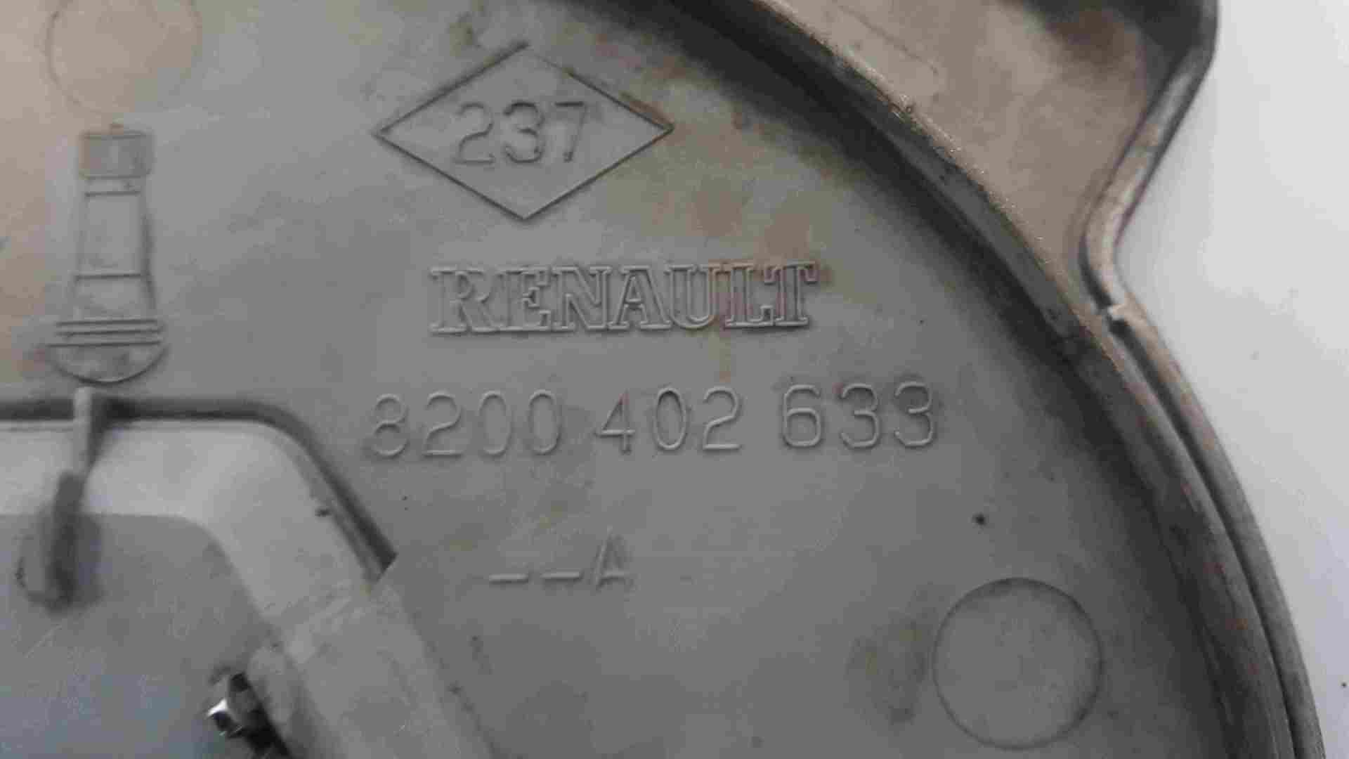 Thumb 4 Renault Laguna Scenic MK2 2003-2009 Louxor Centre Cap 8200402633