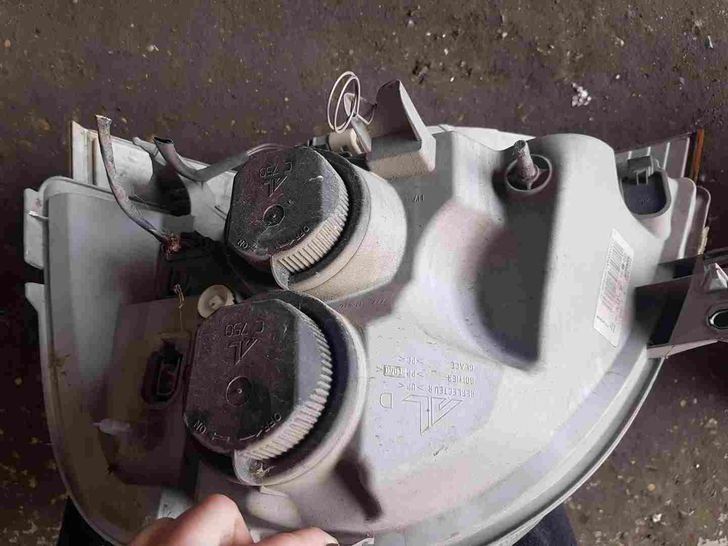 Thumb 2 Renault Master 2003-2010 Drivers OSF Front Headlight 8200163521