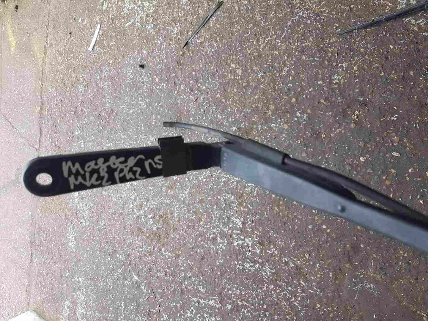 Thumb 2 Renault Master 2003-2010 Passenger NSF Front Windscreen Wiper ARM 820005697