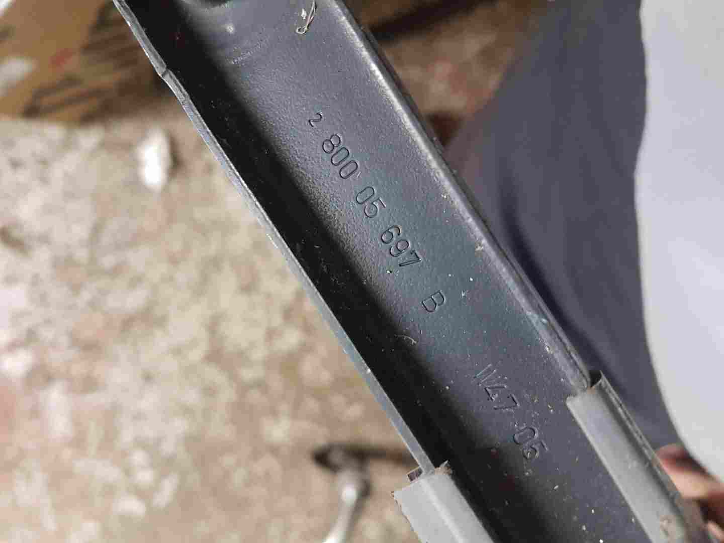 Renault Master 2003-2010 Passenger NSF Front Windscreen Wiper ARM 820005697
