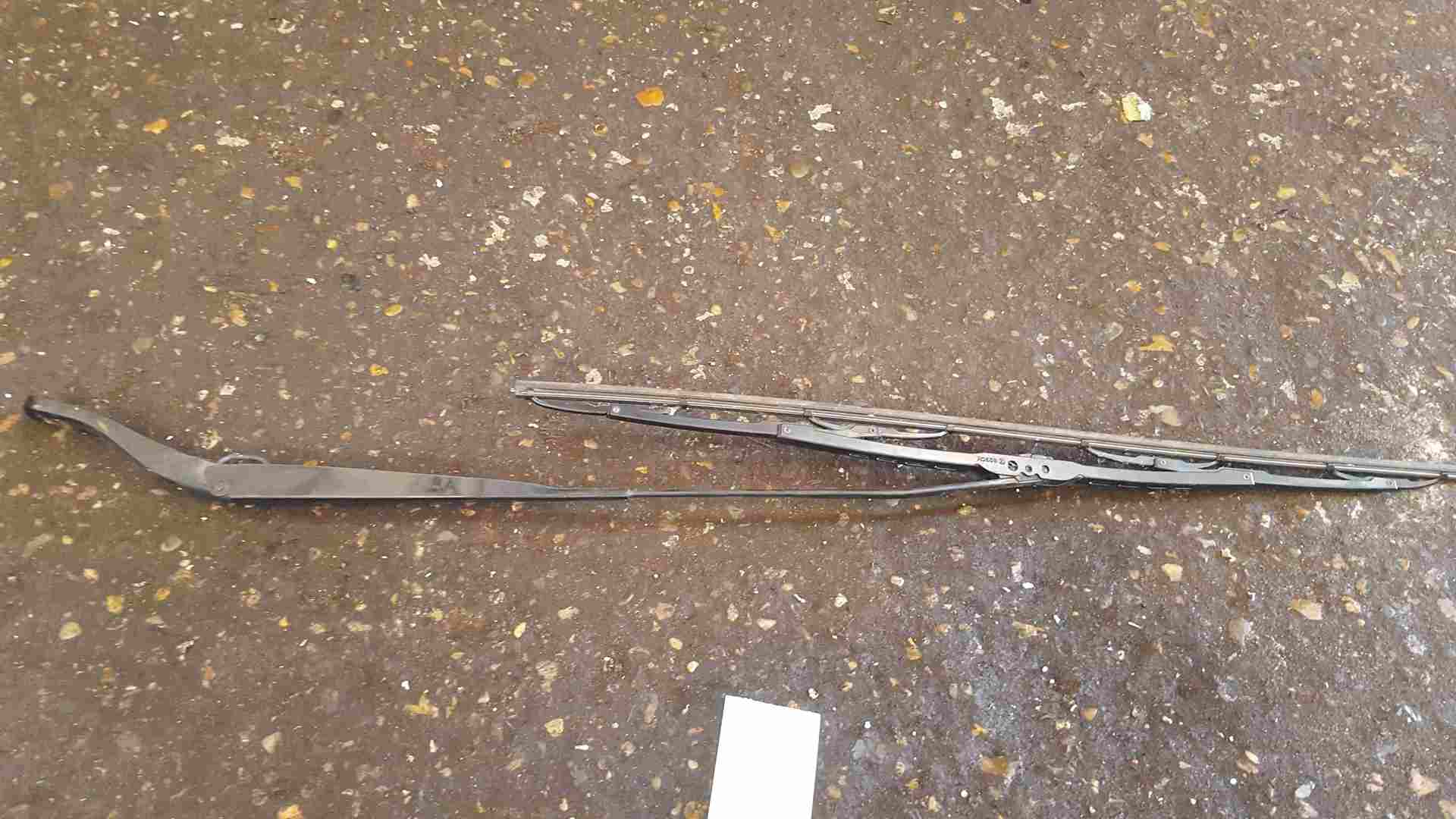 Thumb 2 Renault Master 2010-2018 Drivers OSF Front Windscreen Wiper Arm 8200734778