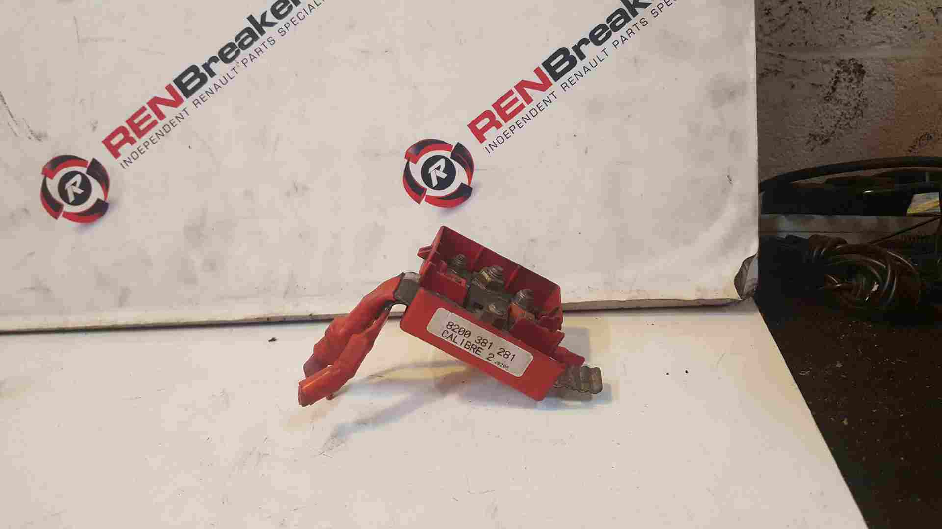 Thumb 5 Renault Megane + Scenic 2002-2008 Positive Battery Terminals Clamps 8200381281