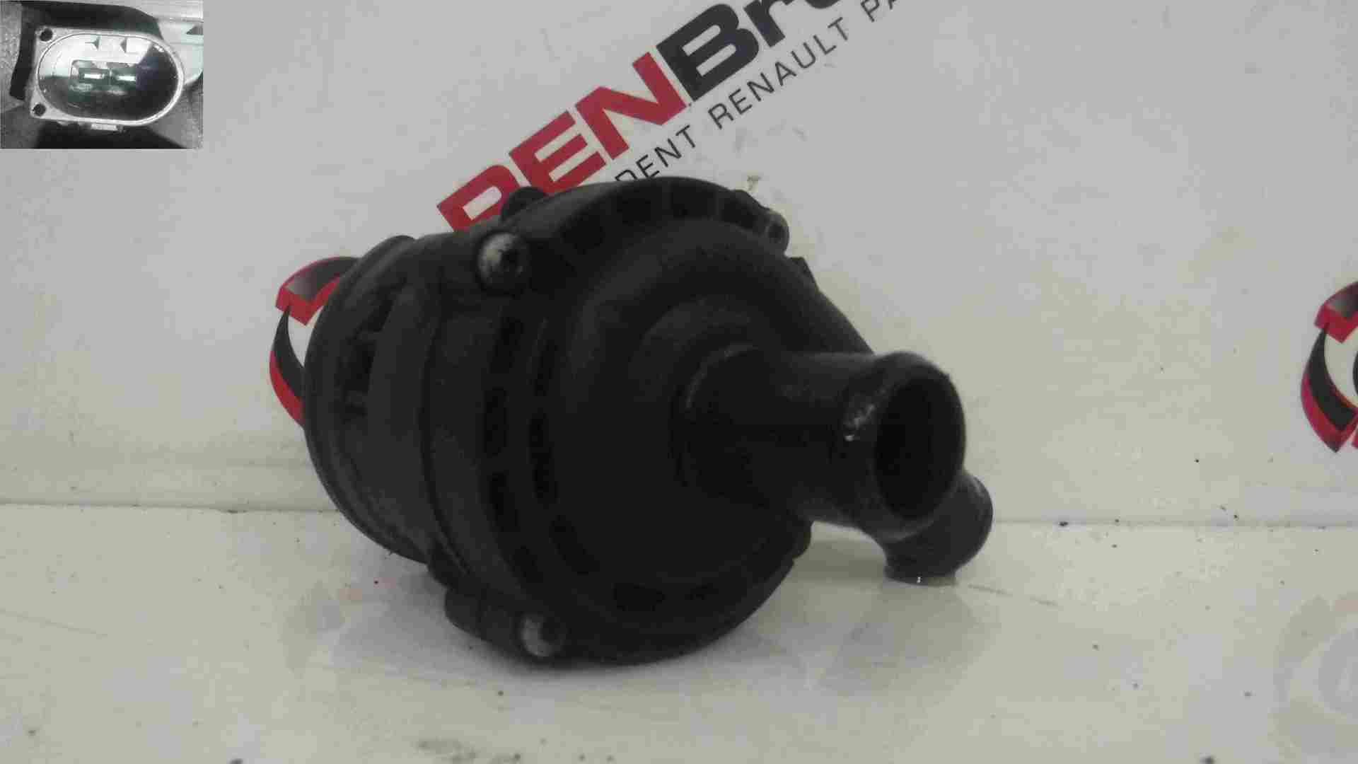 Renault Megane   Scenic 2003-2009 1.9 dCi Auxiliary Water Pump 0392023015