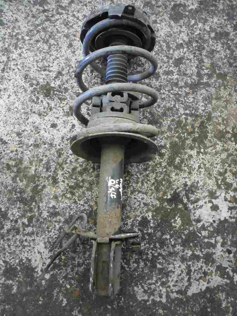 Renault Megane 1999-2002 1.6 16v Drivers Passenger NS OS Front Strut Spring