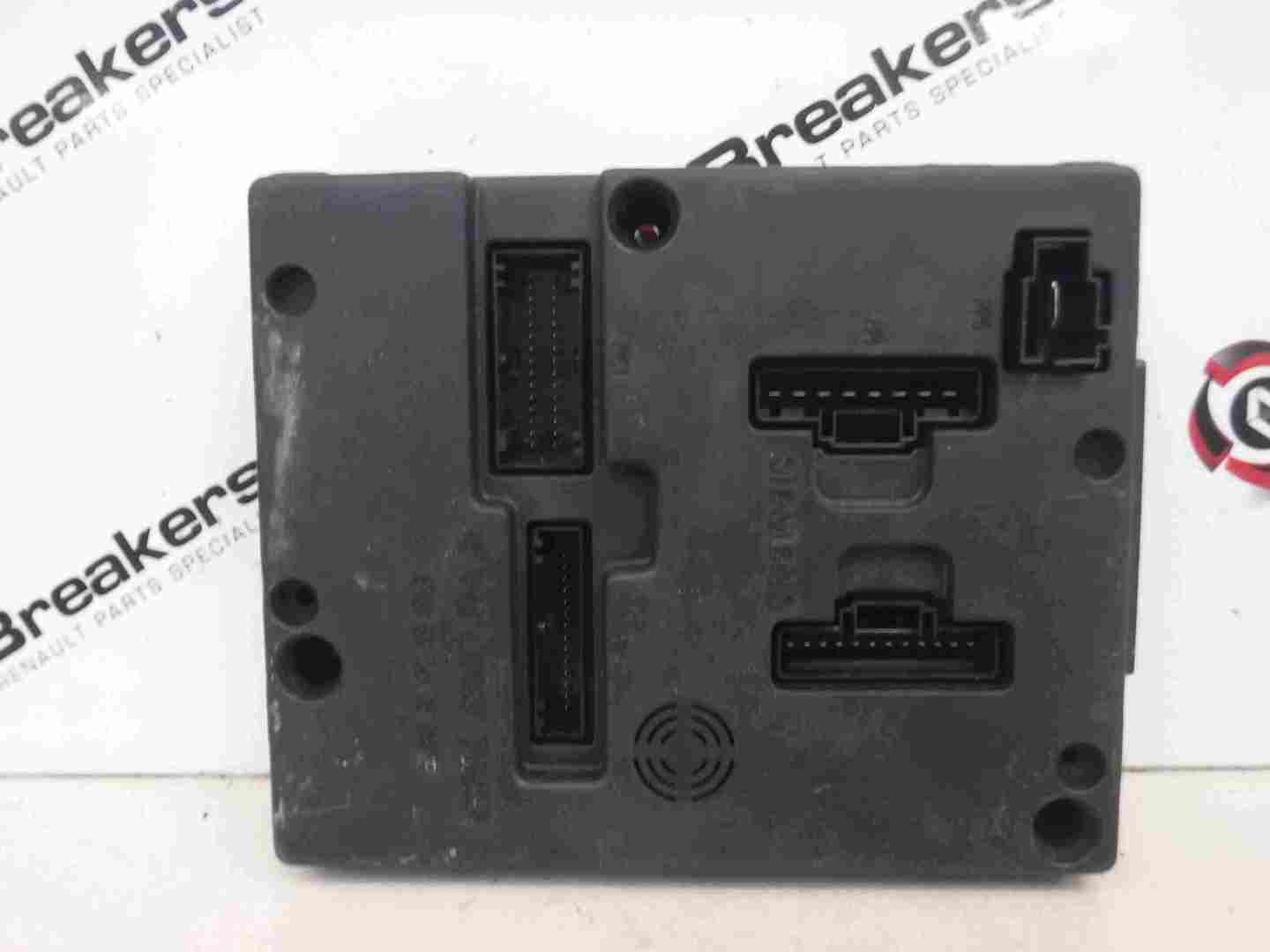 Renault Megane 1999-2002 Dashboard UCH BCM Fuse Box 8200029342