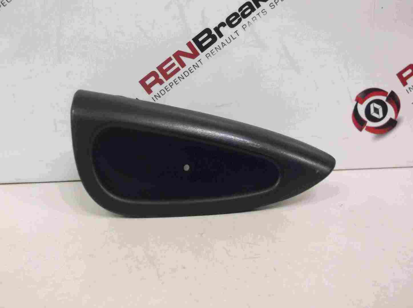 Renault Megane 1999-2002 Drivers OSR Rear Pull Handle 7700832033