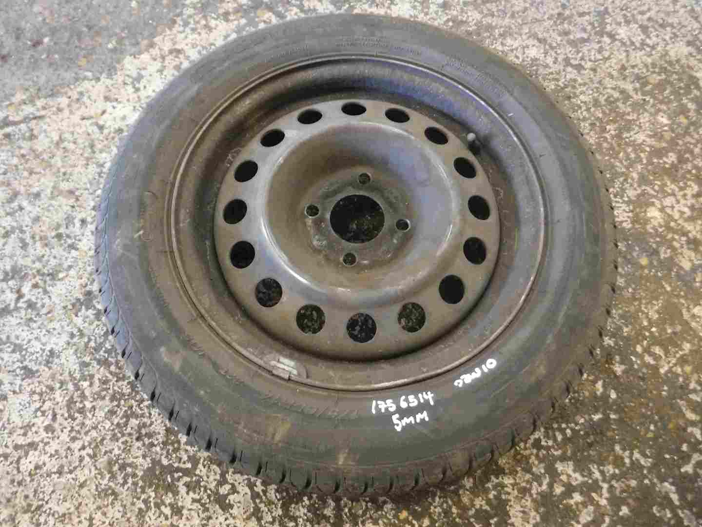 Renault Megane 1999-2002 Steel Wheel Rim + Tyre 175 65 14 5mm Tread 3/5