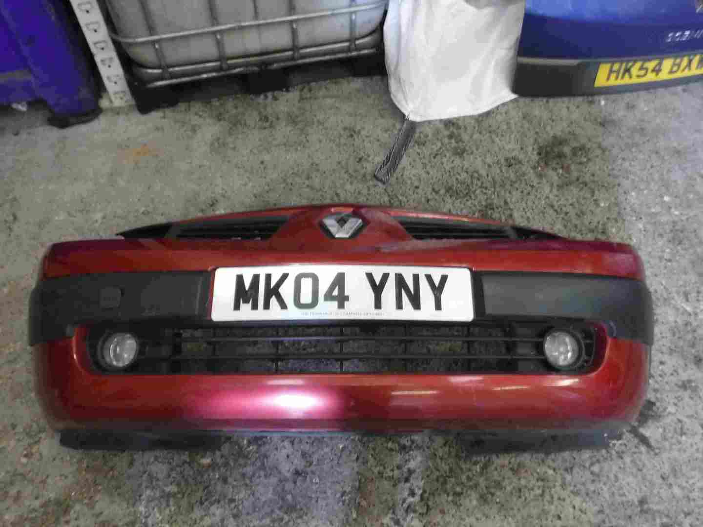 Renault Megane 2002-2006 Front Bumper Red TEB76 3