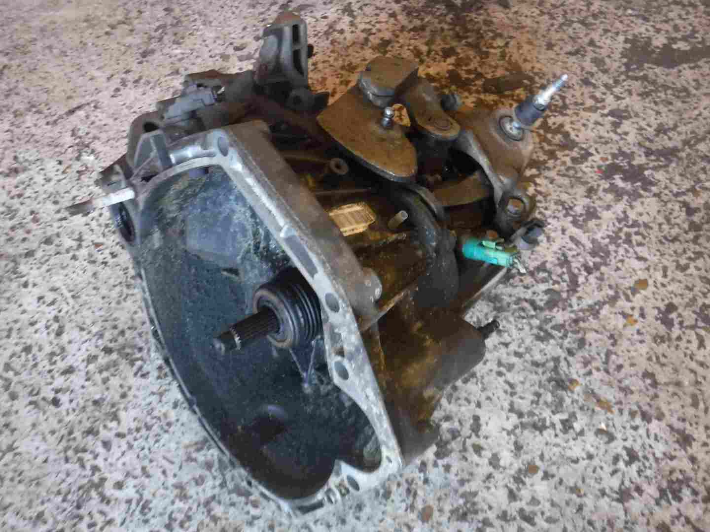 Renault Megane 2002-2008 1.5 dCi Gearbox TL4 001 6 Speed TL4001