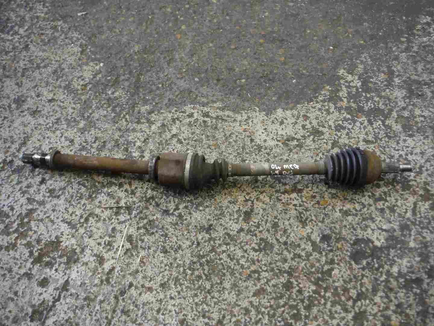 Renault Megane 2002-2008 1.9 dCi Drivers OSF Front Driveshaft F9Q 800 .