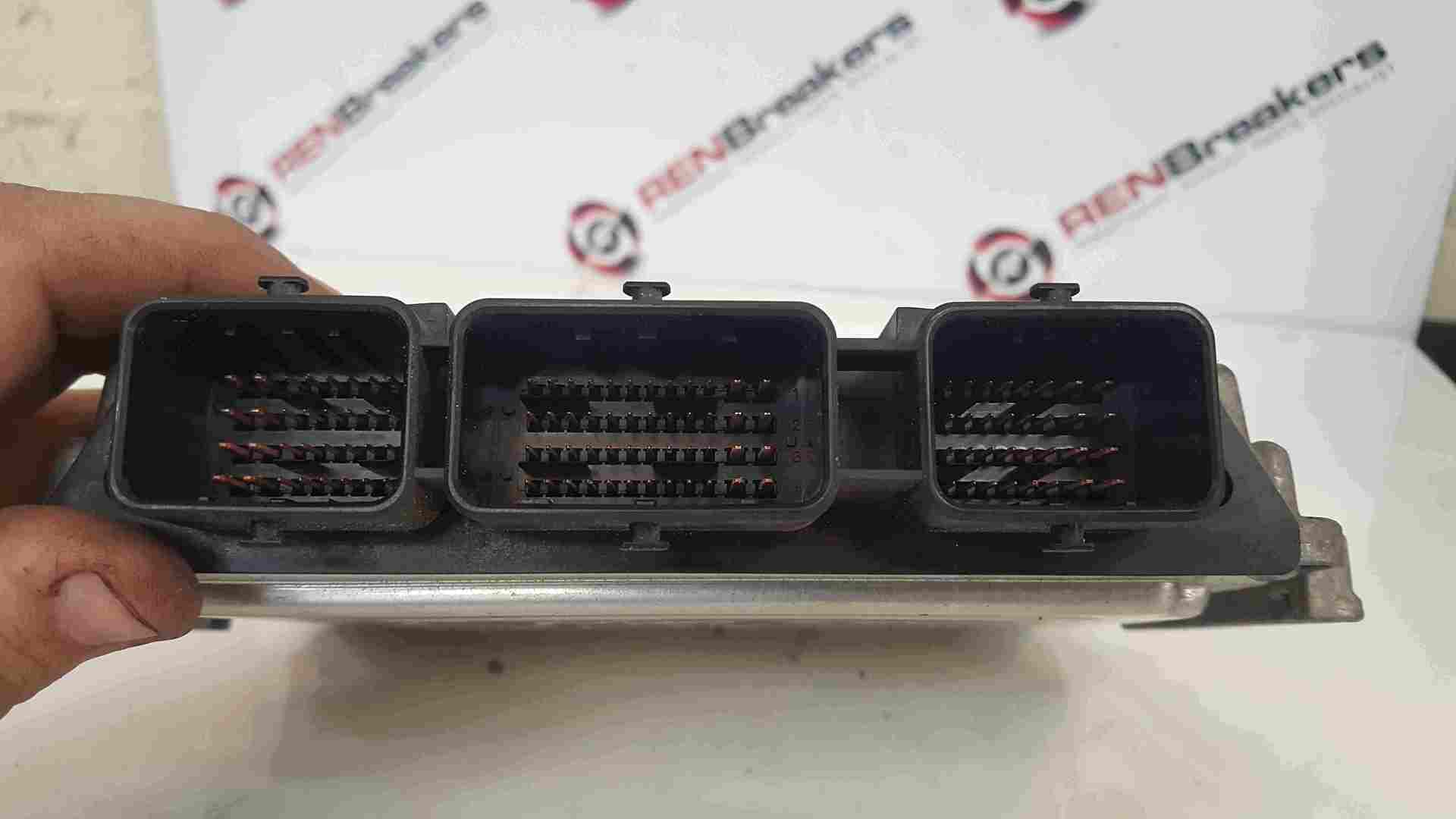 Thumb 2 Renault Megane   Scenic 2002-2008 1.9 DCi Engine Control Unit ECU 8200527725