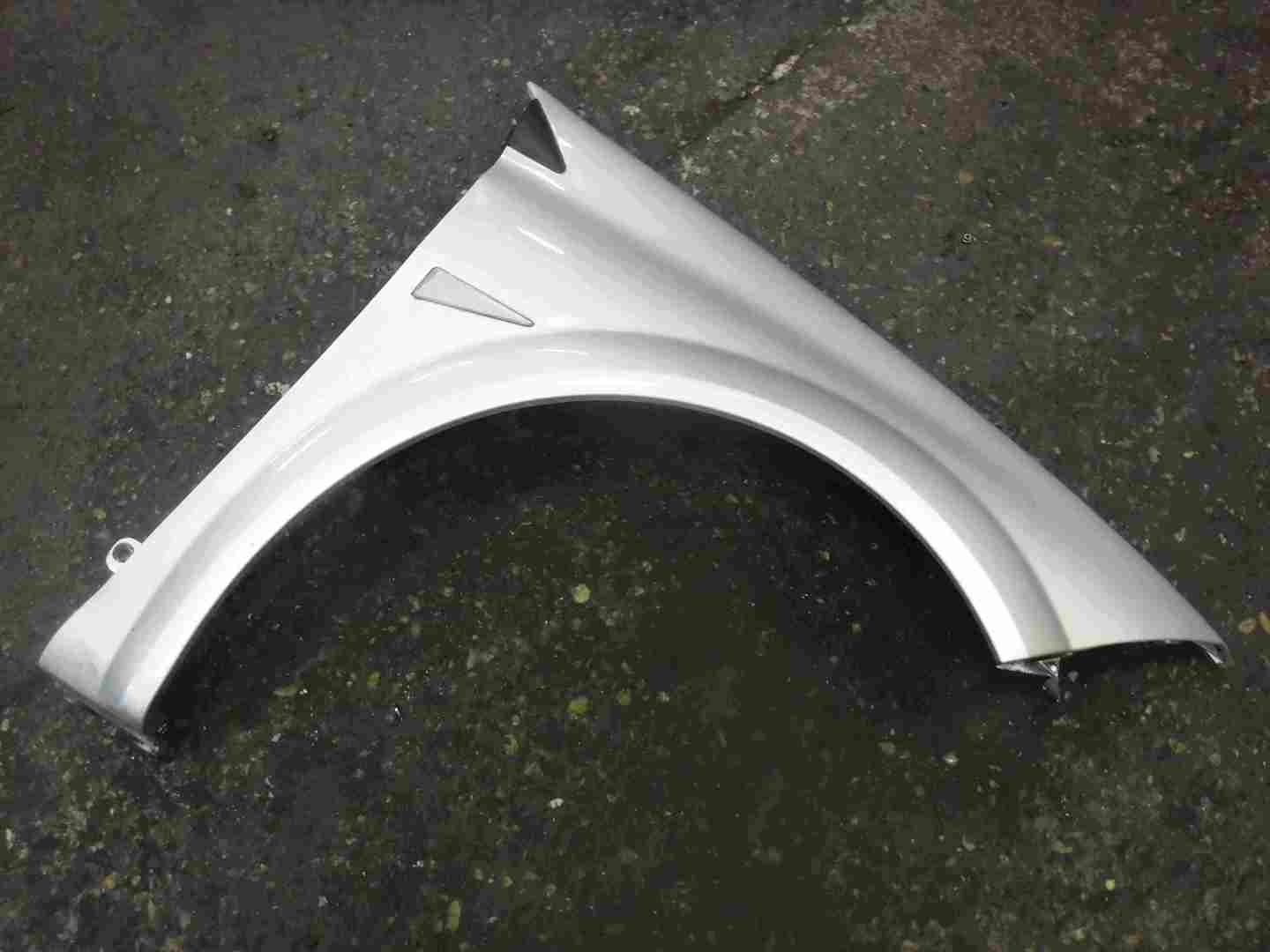 Renault Megane 2002-2008 Drivers OS Wing Silver TED69
