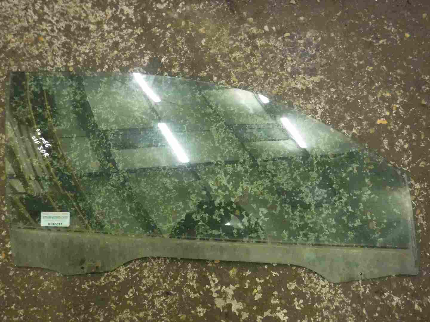 Renault Megane 2002-2008 Drivers OSF Front Window Glass 3dr