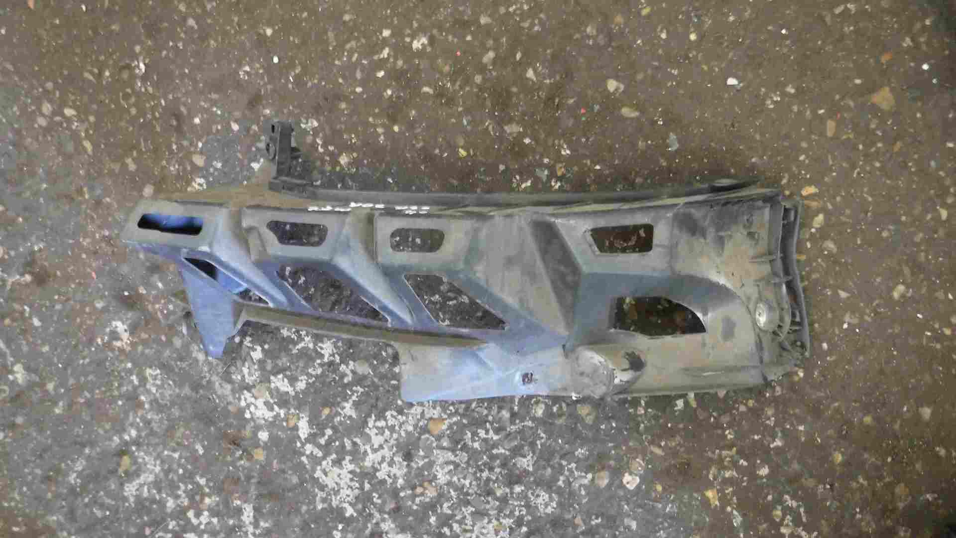 Renault Megane 2002-2008 Drivers OSR Rear Bumper Bracket Support 8200074441