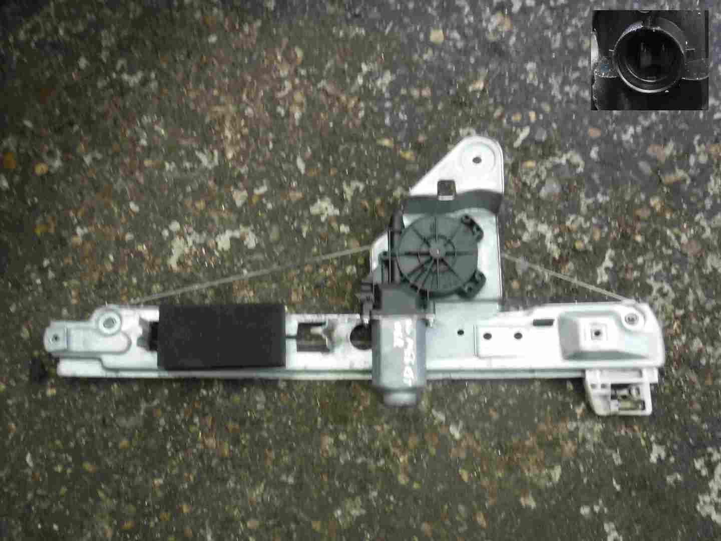Renault Megane 2002-2008 Drivers OSR Rear Window Motor Regulator 2Pin