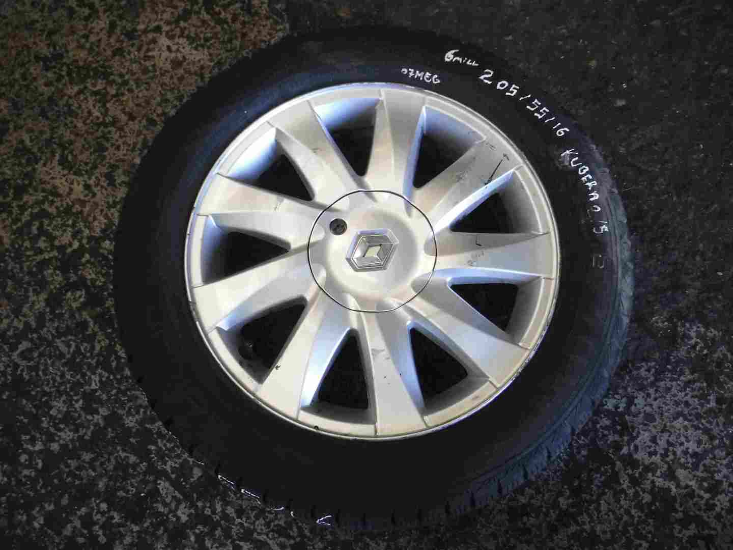 Renault Megane 2002-2008 Kubera Alloy Wheel + Tyre 205 55 16 6mm Tread 3/5