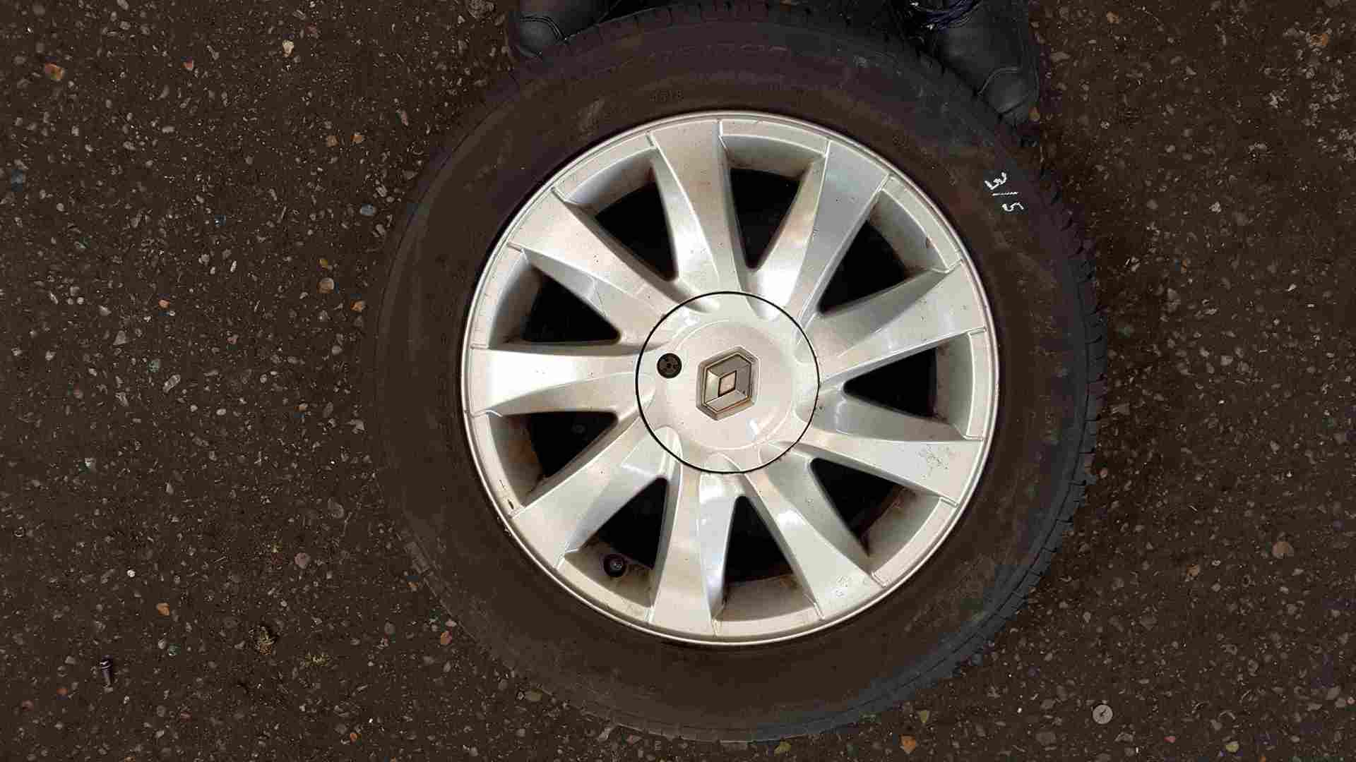 Renault Megane 2002-2008 Kubera Kubbera Alloy Wheel + Tyre 205 55 16 5mm Tread