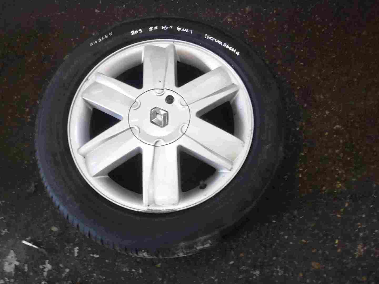 Renault Megane 2002-2008 Nervastella Alloy Wheel + Tyre 205 60 16 7mm 4/5