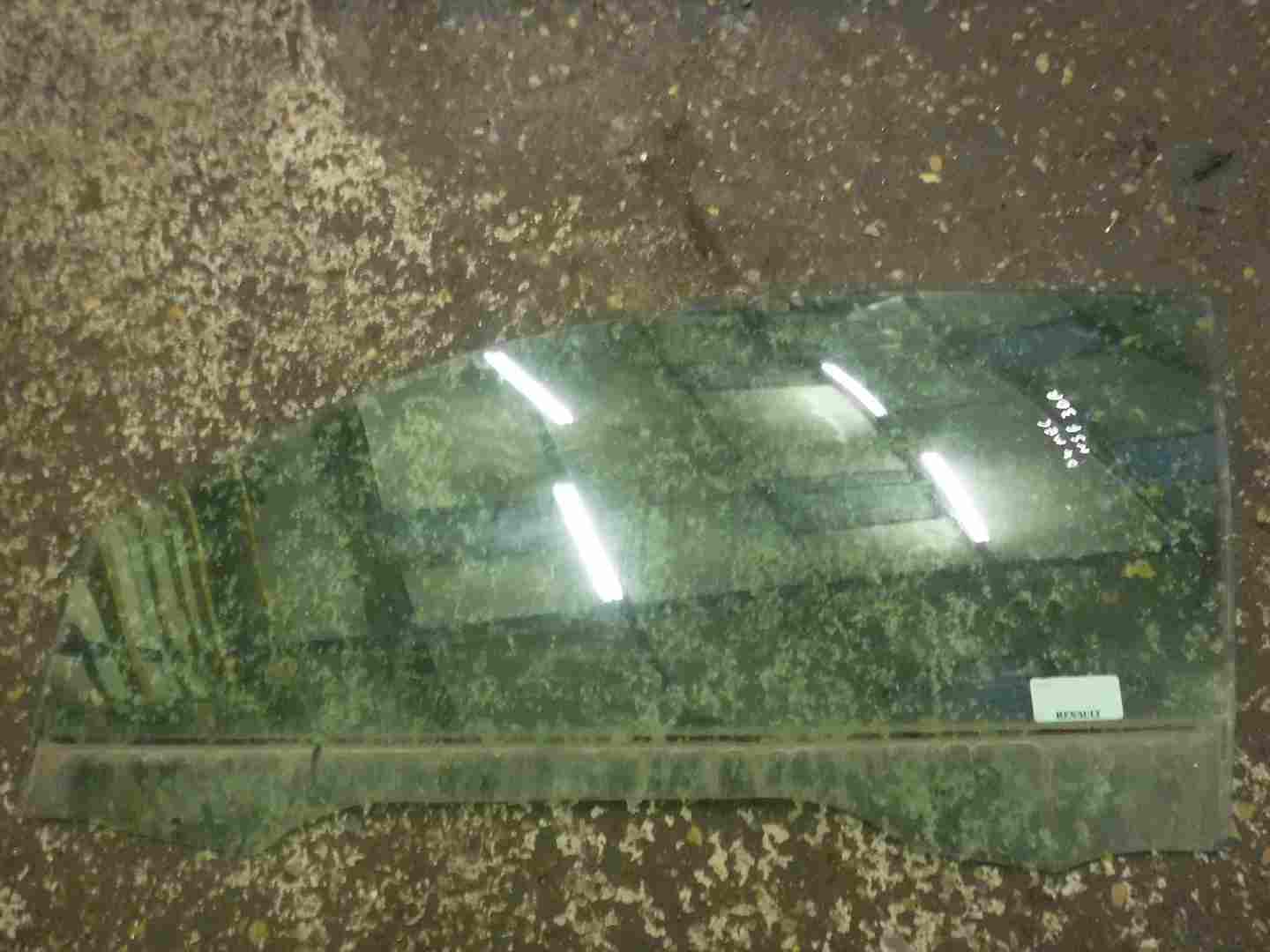 Renault Megane 2002-2008 Passenger NSF Front Window Glass 3dr